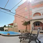 Casa vacanze Sirena In Okrug Gornji *