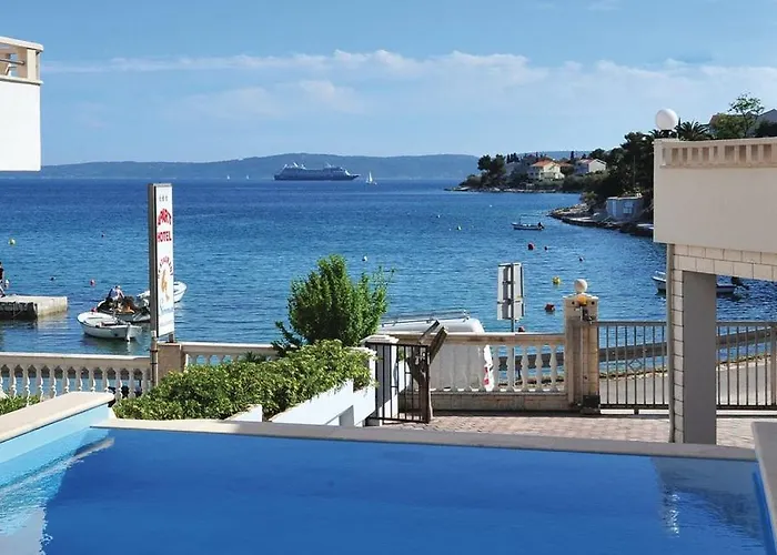 Casa de Férias Sirena In Okrug Gornji Trogir