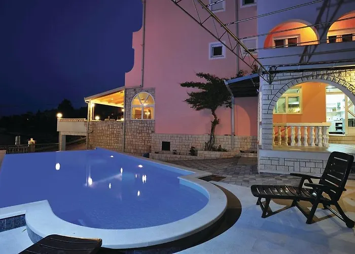 Casa de Férias Sirena In Okrug Gornji