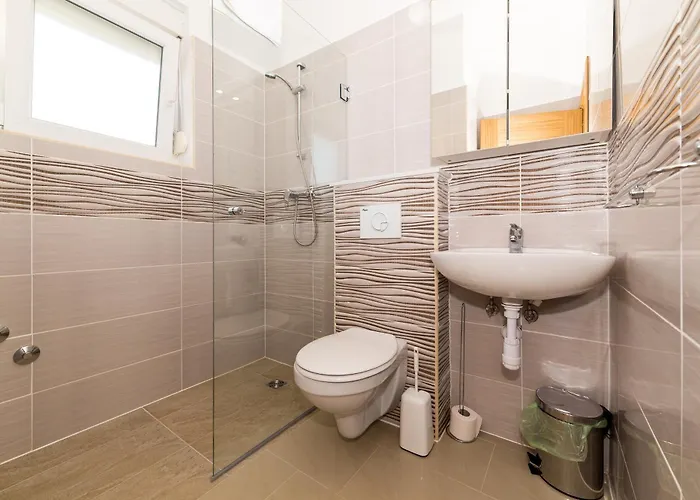 Casa de Férias Sirena In Okrug Gornji *