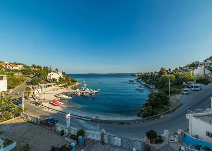 Casa de Férias Sirena In Okrug Gornji Trogir